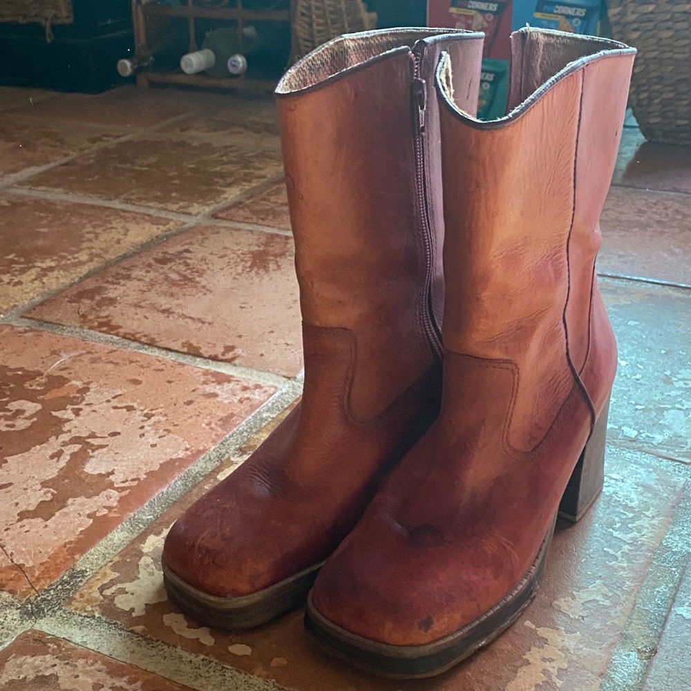 Connie Brown Leather Heeled Boots